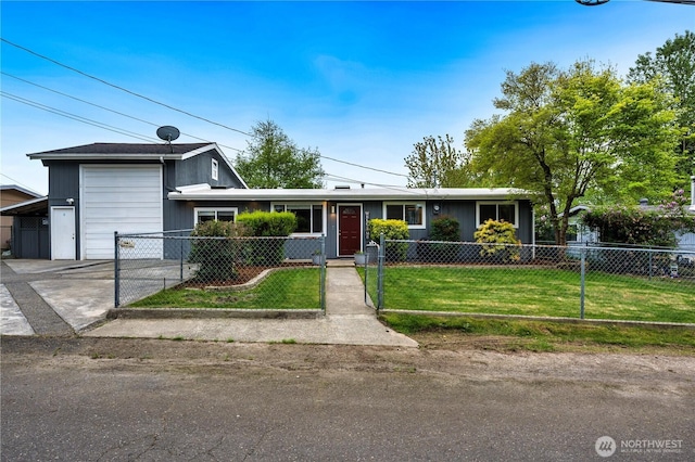 view of front facade with a garage and driveway