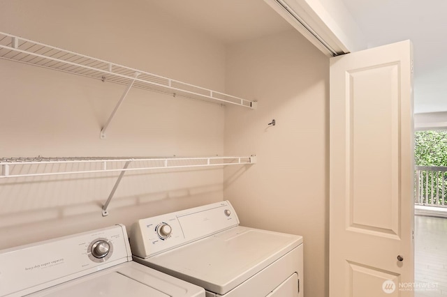 3018 128th Ave SE Unit 10, Bellevue, WA 98005 - laundry room with laundry area and independent washer and dryer