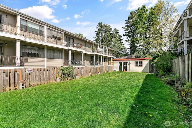 1346 Orleans, Bellingham, WA 98229 - view of yard with an outdoor structure