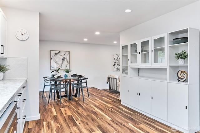 15722 62nd Pl NE, Kenmore, WA 98028 - dining area with recessed lighting and dark wood finished floors