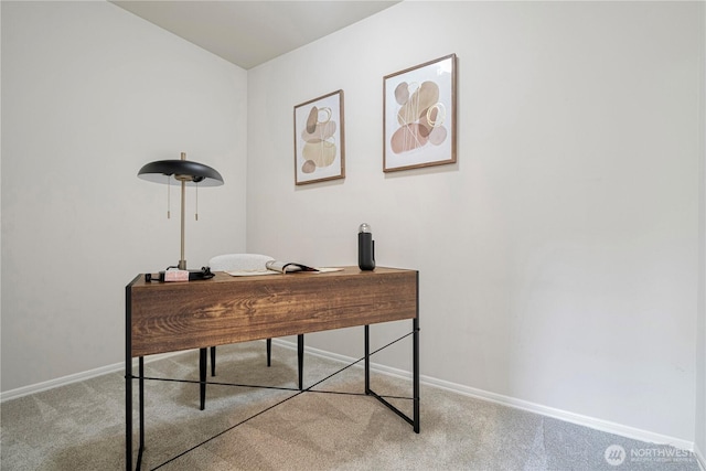 1741 12th Ave NE, Issaquah, WA 98029 - carpeted office with baseboards