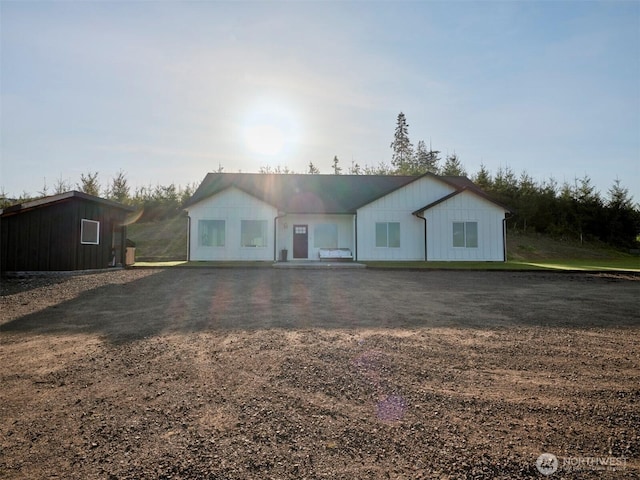 159 Bootjack Ln, Kelso, WA 98626 - view of front facade with dirt driveway