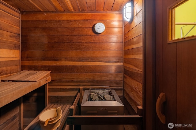 view of sauna / steam room