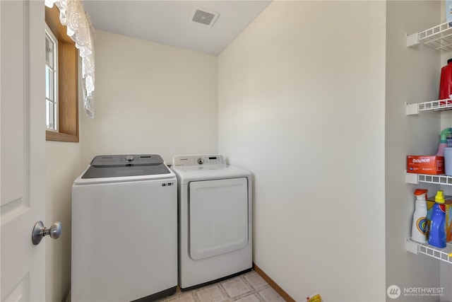 17422 90th Ave E, Puyallup, WA 98375 - washroom featuring washer and clothes dryer