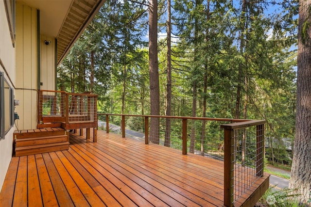 540 SW Fernwood St, Issaquah, WA 98027 - view of wooden deck
