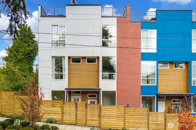 1400 N 95th St, Seattle, WA 98103 - a file