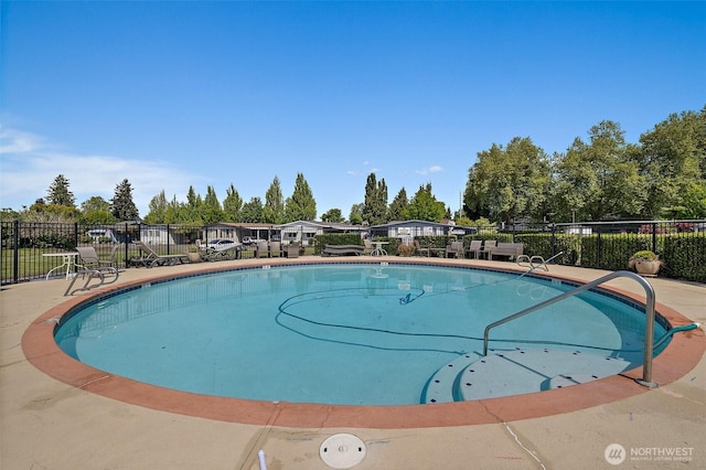 1402 22nd St NE Unit 65, Auburn, WA 98002 - view of community pool