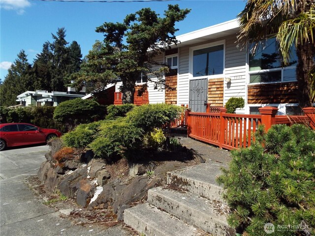 view of front of home