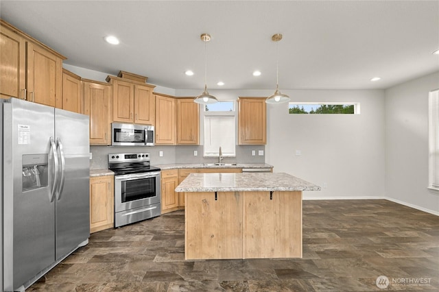 4672 Birch Bay Lynden Rd Unit 87, Blaine, WA 98230 - kitchen with stainless steel appliances, a center island, recessed lighting, a sink, and hanging light fixtures