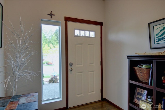 454 S 48th St, Mount Vernon, WA 98274 - entryway with wood finished floors