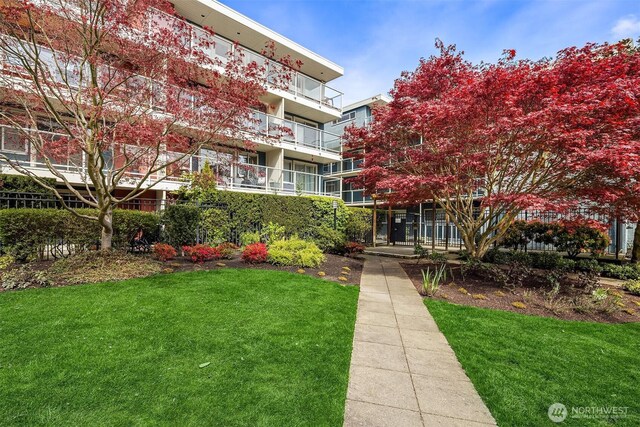 1730 Taylor Ave N Unit 409, Seattle, WA 98109 - photo 2