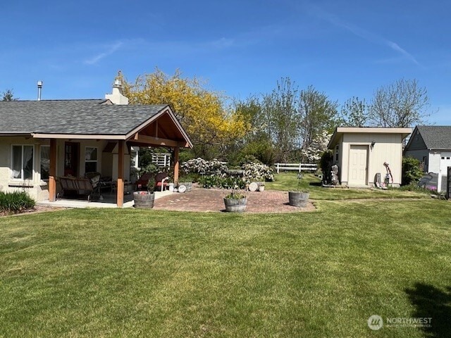 1557 Shelton Rd, Walla Walla, WA 99362 - view of green lawn featuring a patio