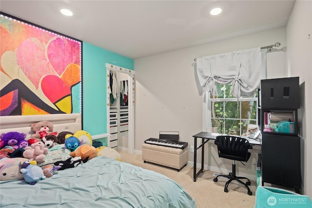 carpeted bedroom featuring recessed lighting and baseboards