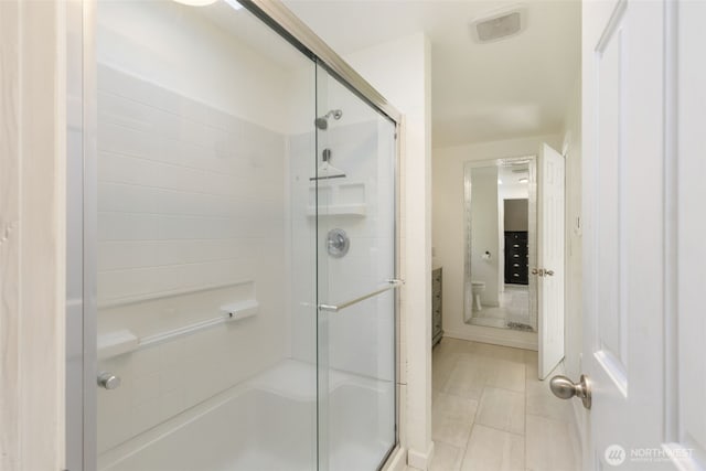 8957 Watson Pl NE, Bremerton, WA 98311 - full bathroom featuring visible vents, tile patterned flooring, and a stall shower