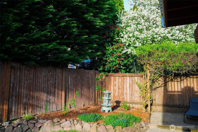 view of yard with fence
