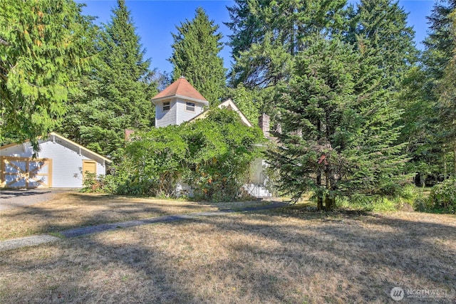 33823 State Route 706 Unit 1, Ashford, WA 98304 - view of yard with an outdoor structure