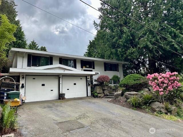 2232 177th Pl SW, Lynnwood, WA 98037 - split foyer home with aphalt driveway