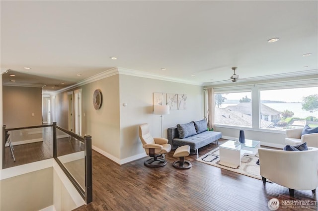 1985 Bayview St, Blaine, WA 98230 - living room featuring crown molding, wood finished floors, baseboards, recessed lighting, and a ceiling fan