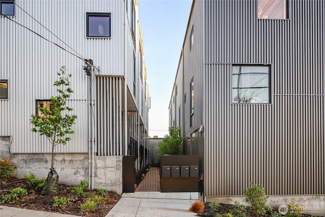 115 E Allison St, Seattle, WA 98102 - view of home's exterior featuring a gate