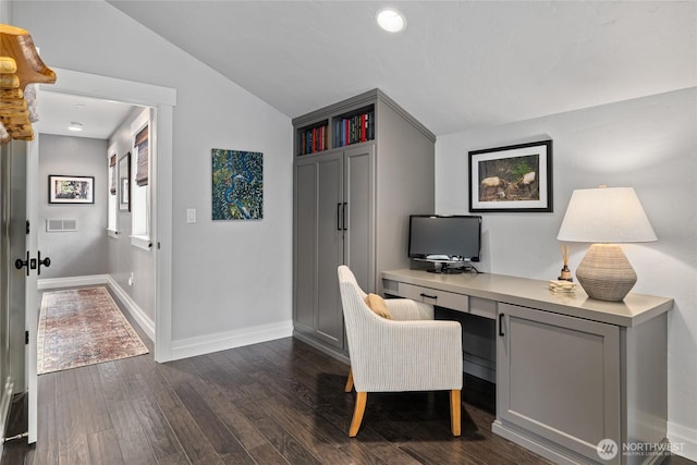 330 Maple Leaf Loop, Cle Elum, WA 98922 - home office featuring dark wood-style flooring, baseboards, and vaulted ceiling