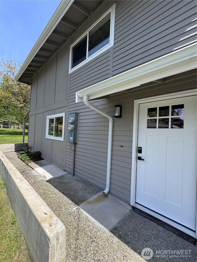 view of exterior entry