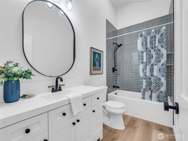 7822 Beverly Blvd Unit B, Everett, WA 98203 - bathroom with vanity, shower / tub combo with curtain, wood finished floors, and toilet