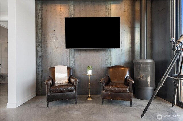 23654 Gorge View Loop NW, Quincy, WA 98848 - living area with concrete floors
