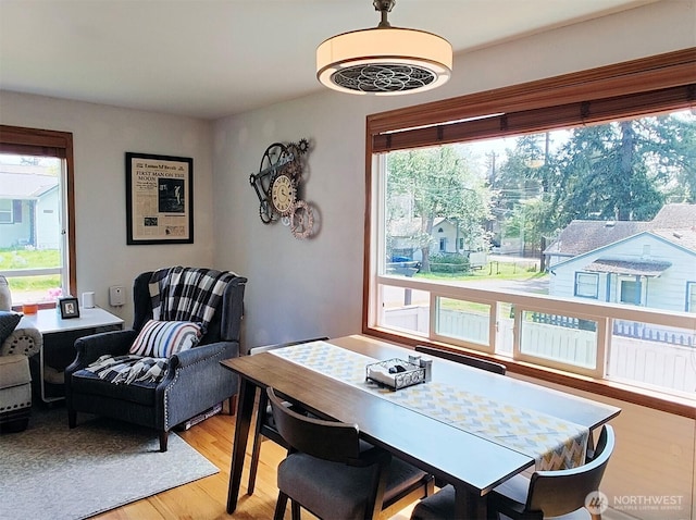 11515 7th Ave NE, Seattle, WA 98125 - dining area featuring light wood-style floors