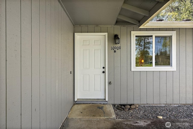 view of exterior entry