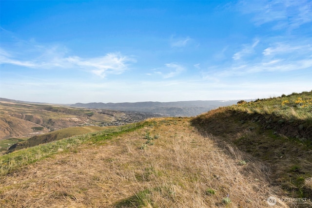 6894 Burch Mountain Rd, Wenatchee, WA 98801