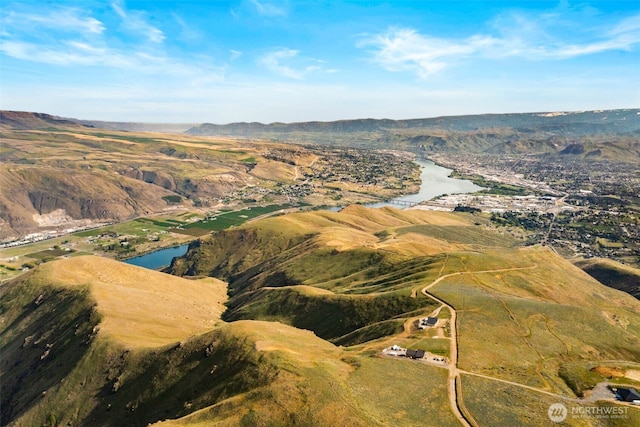 6894 Burch Mountain Rd, Wenatchee, WA 98801