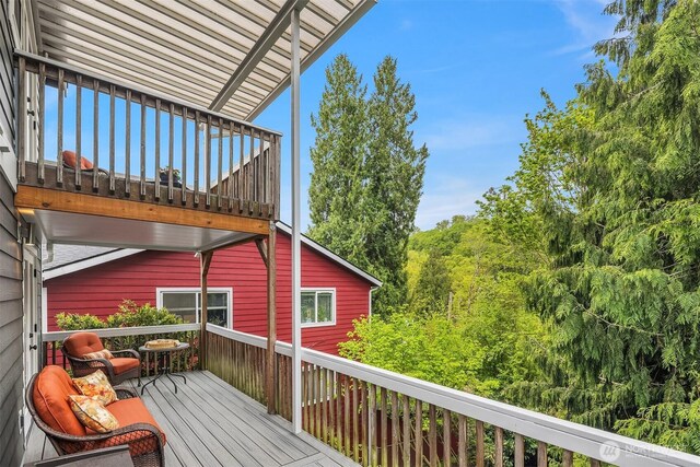 6369 23rd Ave SW, Seattle, WA 98106 - view of wooden deck