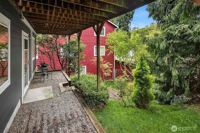 6369 23rd Ave SW, Seattle, WA 98106 - view of yard