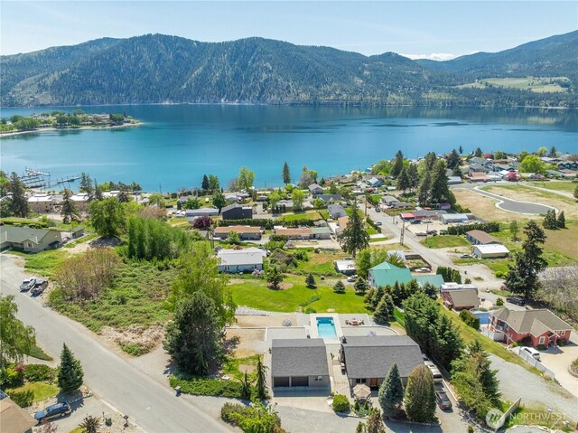 241 Lakeshore Dr, Manson, WA 98831