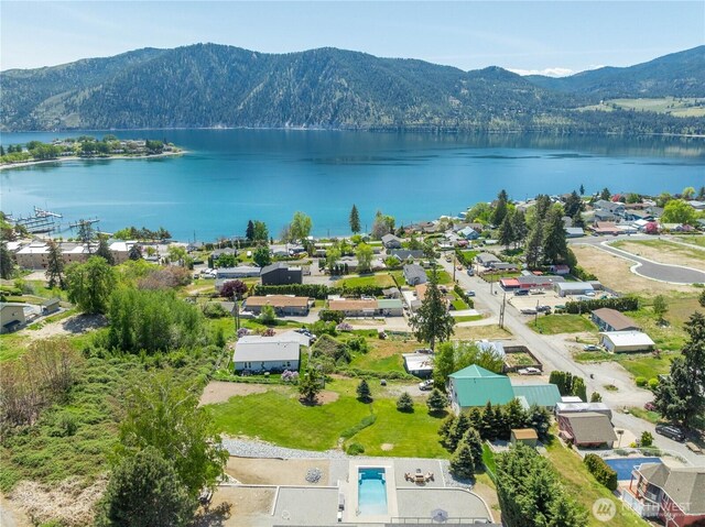 241 Lakeshore Dr, Manson, WA 98831