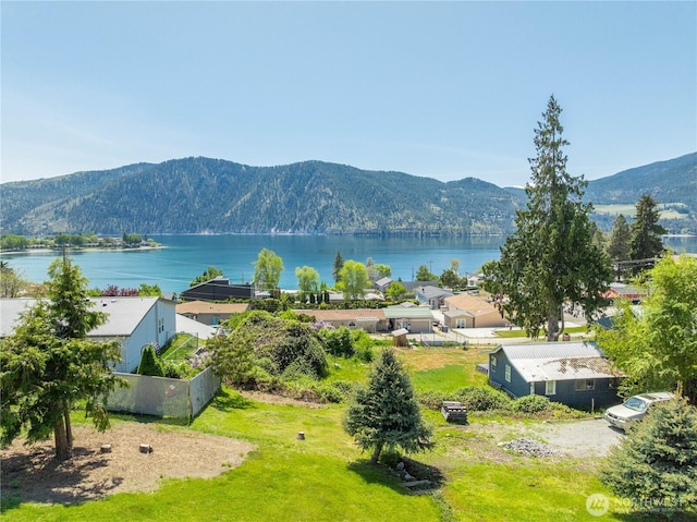 241 Lakeshore Dr, Manson, WA 98831