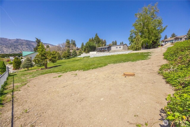 241 Lakeshore Dr, Manson, WA 98831