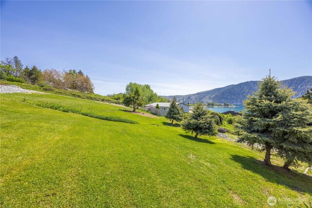 241 Lakeshore Dr, Manson, WA 98831