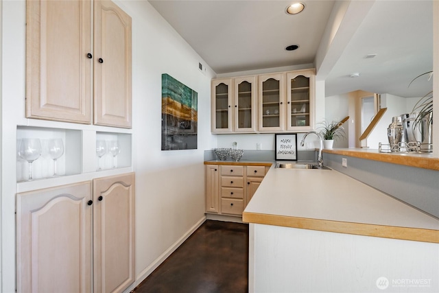 8012 Chinook Way, Blaine, WA 98230 - bar with visible vents, a sink, baseboards, and recessed lighting
