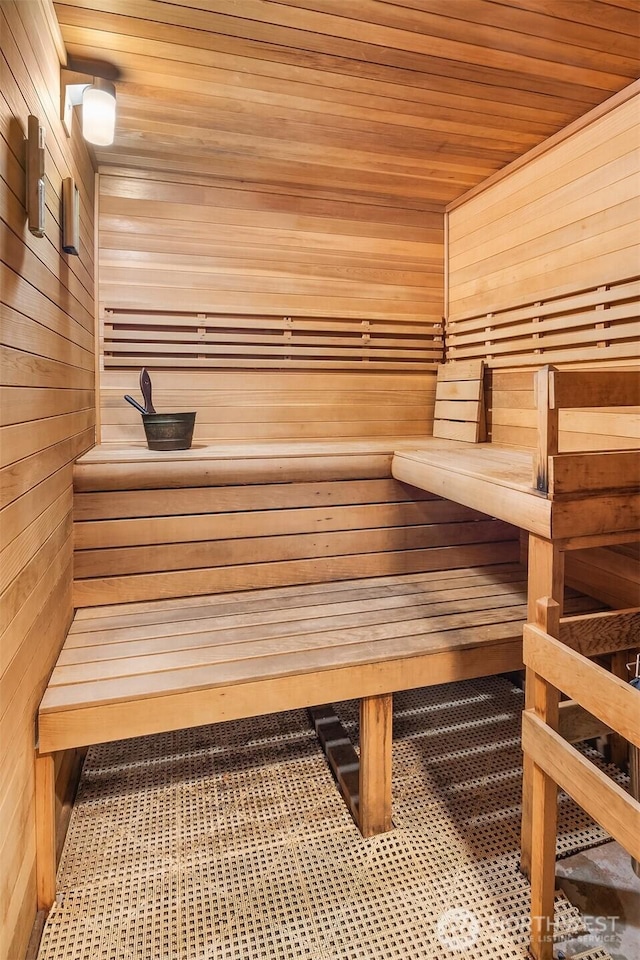 view of sauna / steam room