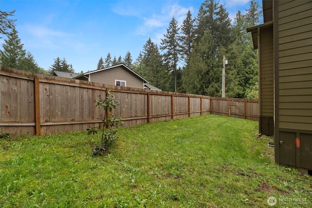 3688 E Indiana St, Port Orchard, WA 98366 - view of yard