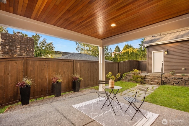 506 13th Ave W, Kirkland, WA 98033 - view of patio with a fenced backyard