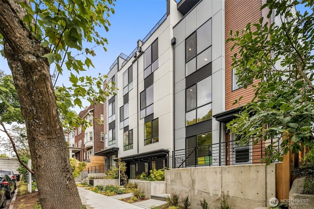 1124C 13th Ave, Seattle, WA 98122 - view of building exterior