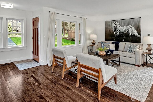 10841 NE 108th St, Kirkland, WA 98033 - living area featuring baseboards and wood finished floors