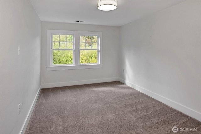 10841 NE 108th St, Kirkland, WA 98033 - carpeted empty room featuring baseboards