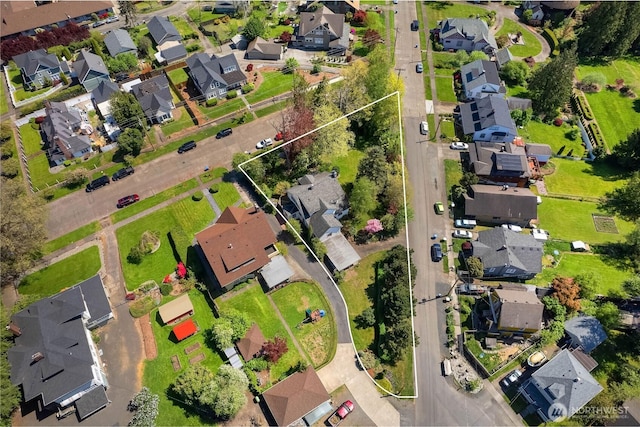 437 NW Pennsylvania Ave, Chehalis, WA 98532 - drone / aerial view featuring a residential view