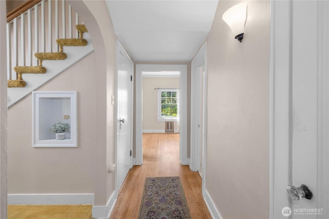 437 NW Pennsylvania Ave, Chehalis, WA 98532 - hall featuring baseboards and light wood-type flooring