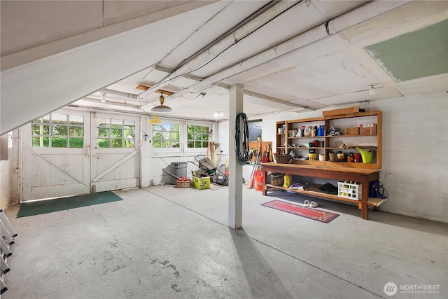 437 NW Pennsylvania Ave, Chehalis, WA 98532 - view of garage