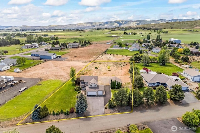 300 Range View Rd, Ellensburg, WA 98926 - aerial view of residential area featuring mountains and property parcel outlined