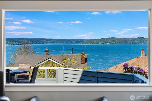 3012 N 30th St, Tacoma, WA 98407 - view of water feature
